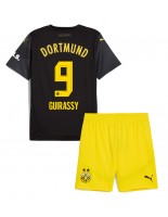 Otroške Nogometnih dresov Borussia Dortmund Serhou Guirassy #9 Gostujoči 2024-25 Kratki rokavi (+ hlače)